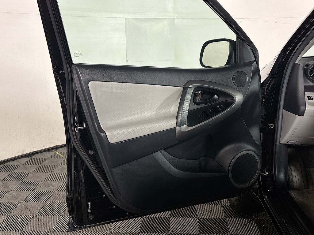 Used 2012 Black Toyota Limited image 10