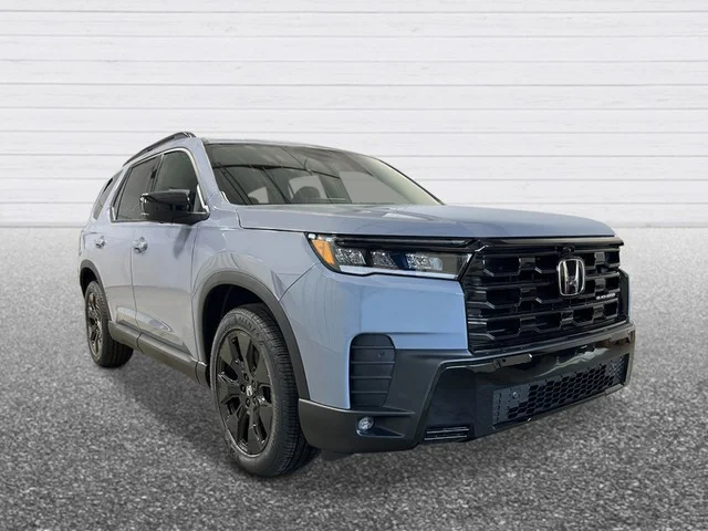 New 2026 Sonic Gray Pearl Honda Black Edition image 10