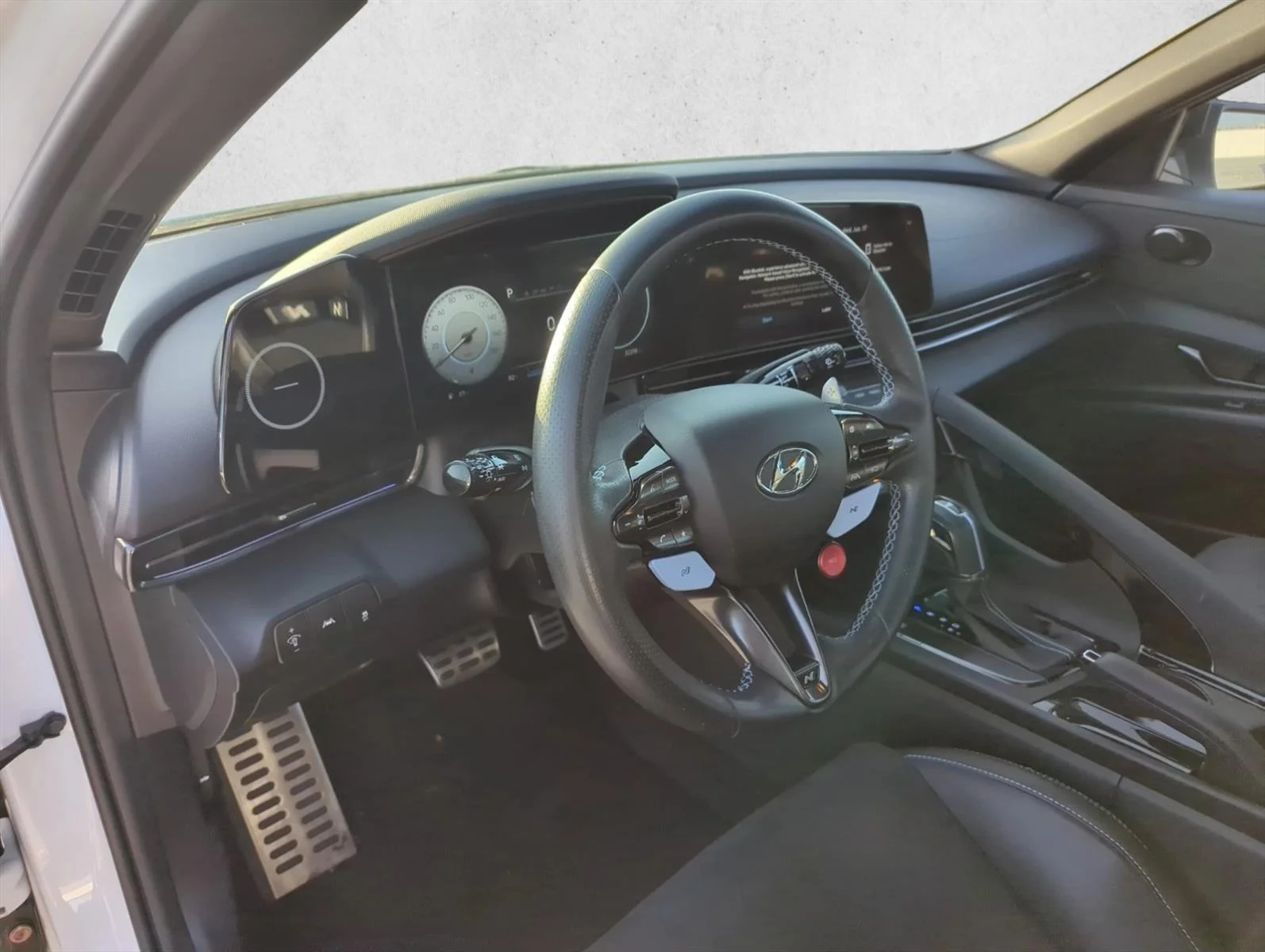 Used 2023 Ceramic White Hyundai  image 12