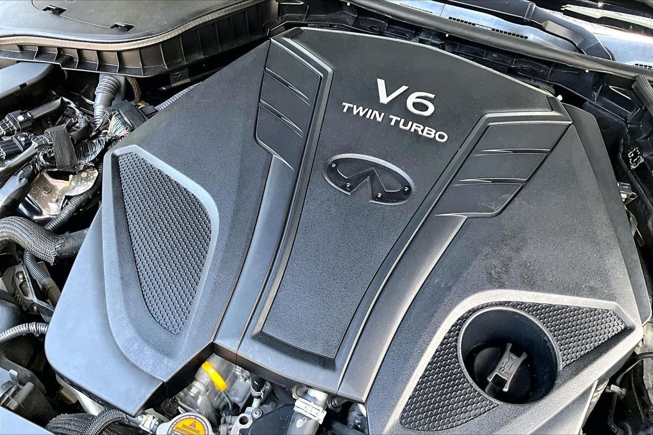 Used 2019 Black INFINITI 3.0t LUXE image 28