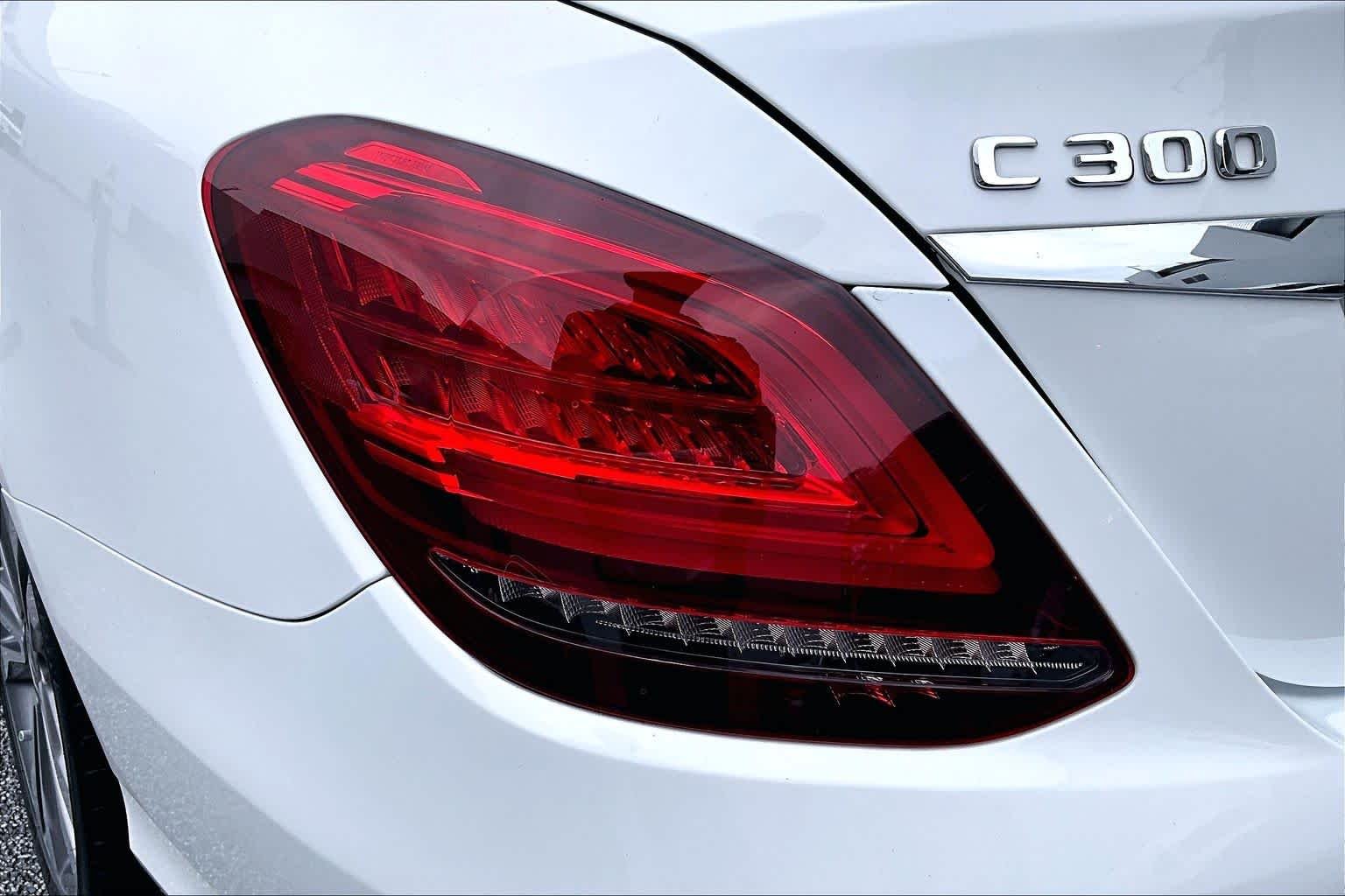 Used 2019 Polar White Mercedes-Benz C 300 image 28