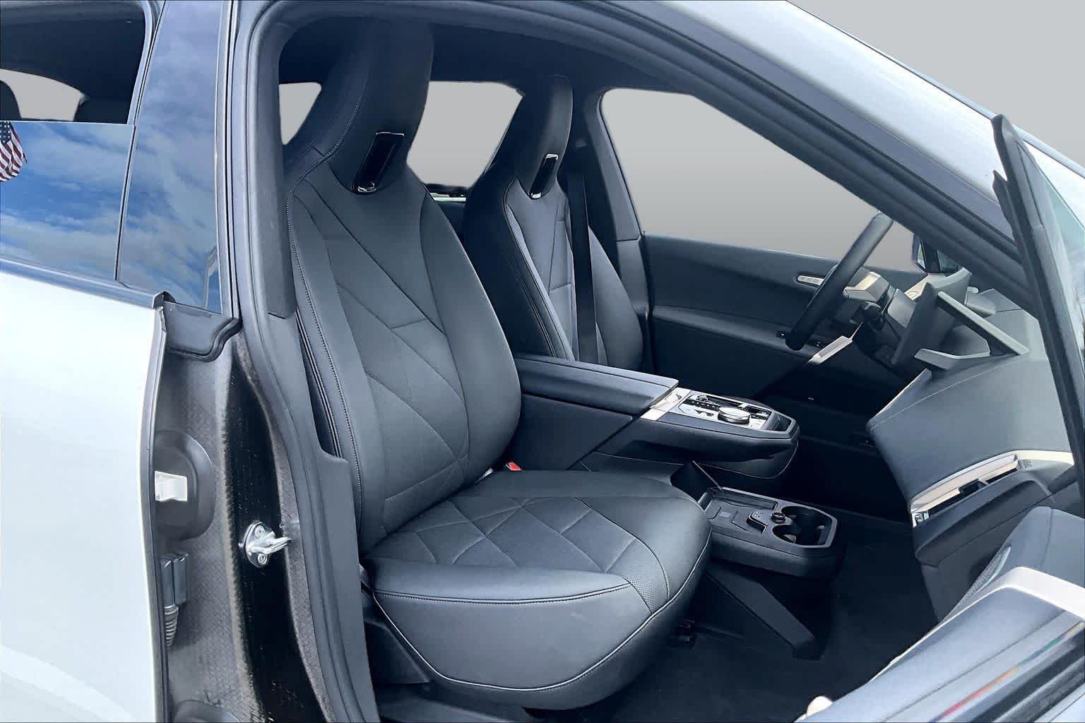 Used 2024 Alpine White BMW M60 image 8