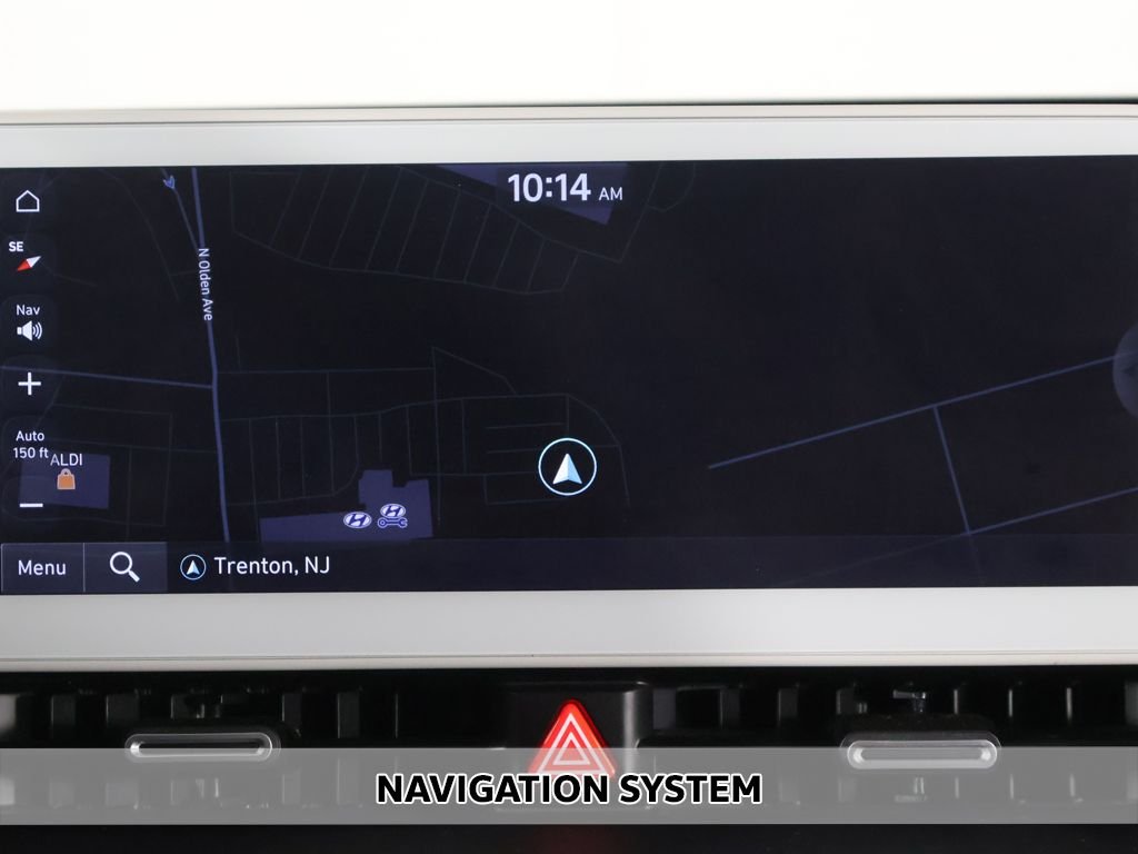 Used 2024 White Hyundai SEL image 3