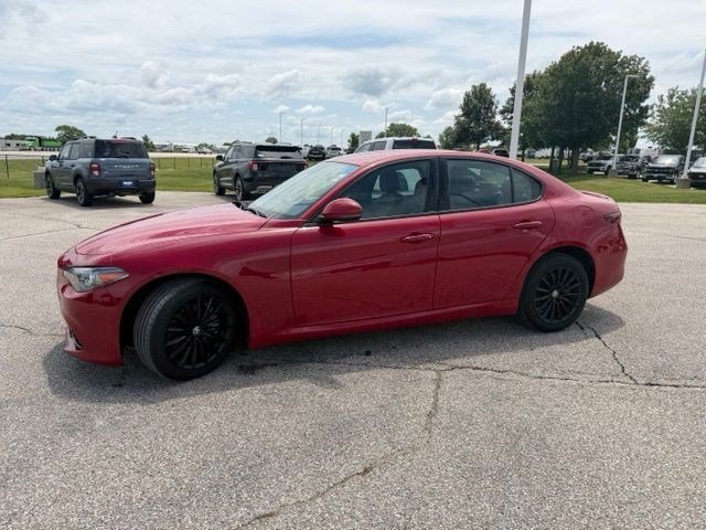 Used 2022 Rosso Alfa Romeo Sprint image 6