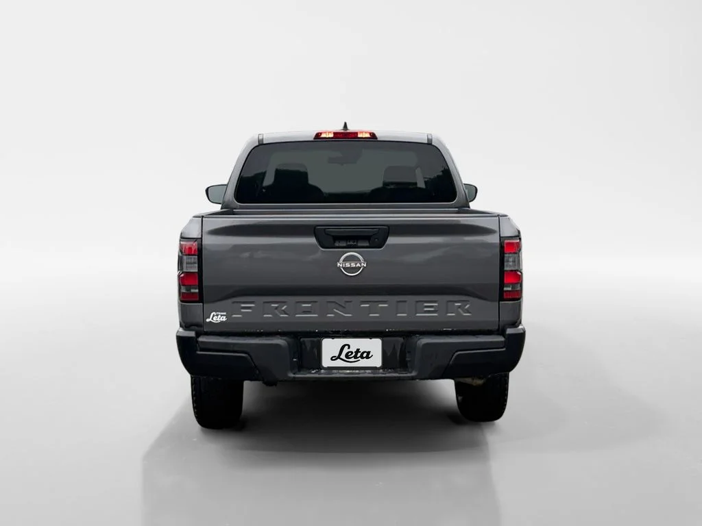 Used 2022 Gun Metallic Nissan S image 5