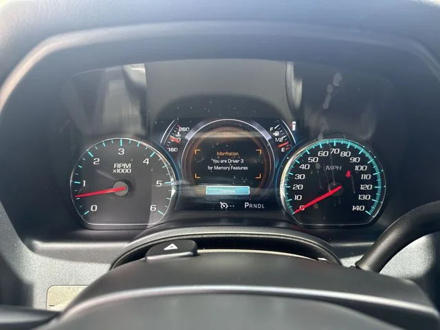 Used 2017 Silver GMC Denali image 19