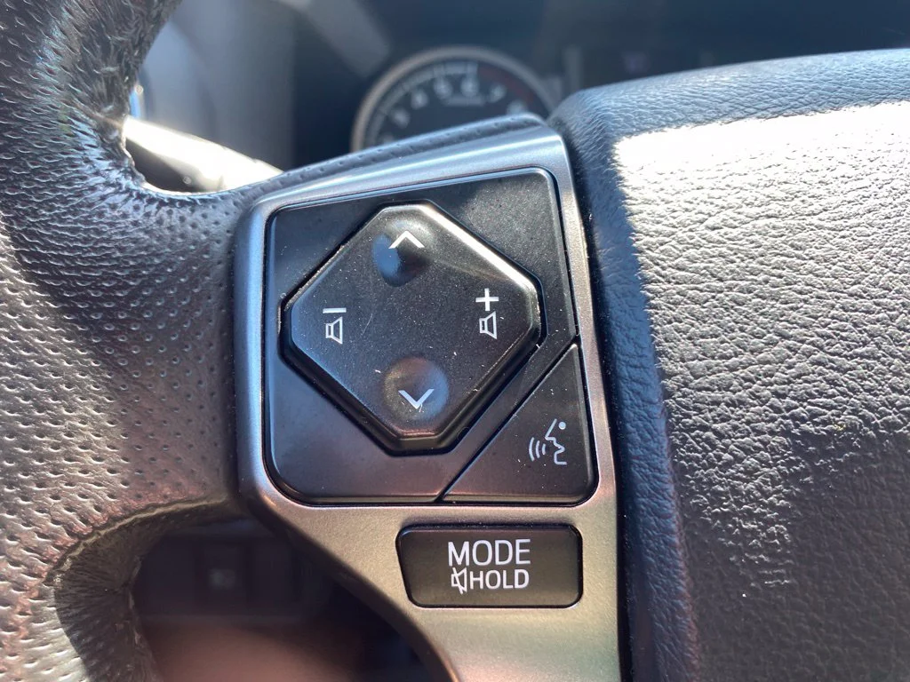 Used 2018 Black Toyota SR5 image 25
