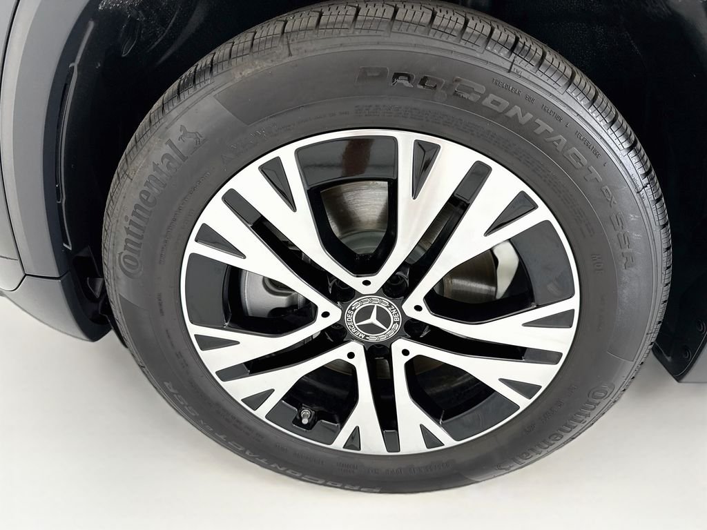 Certified Used 2026 Night Black Mercedes-Benz GLA 250 image 28