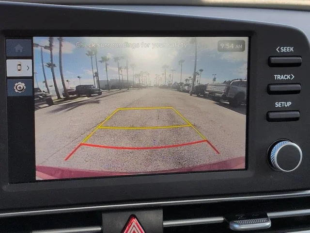 Used 2025 Red Hyundai SE image 18