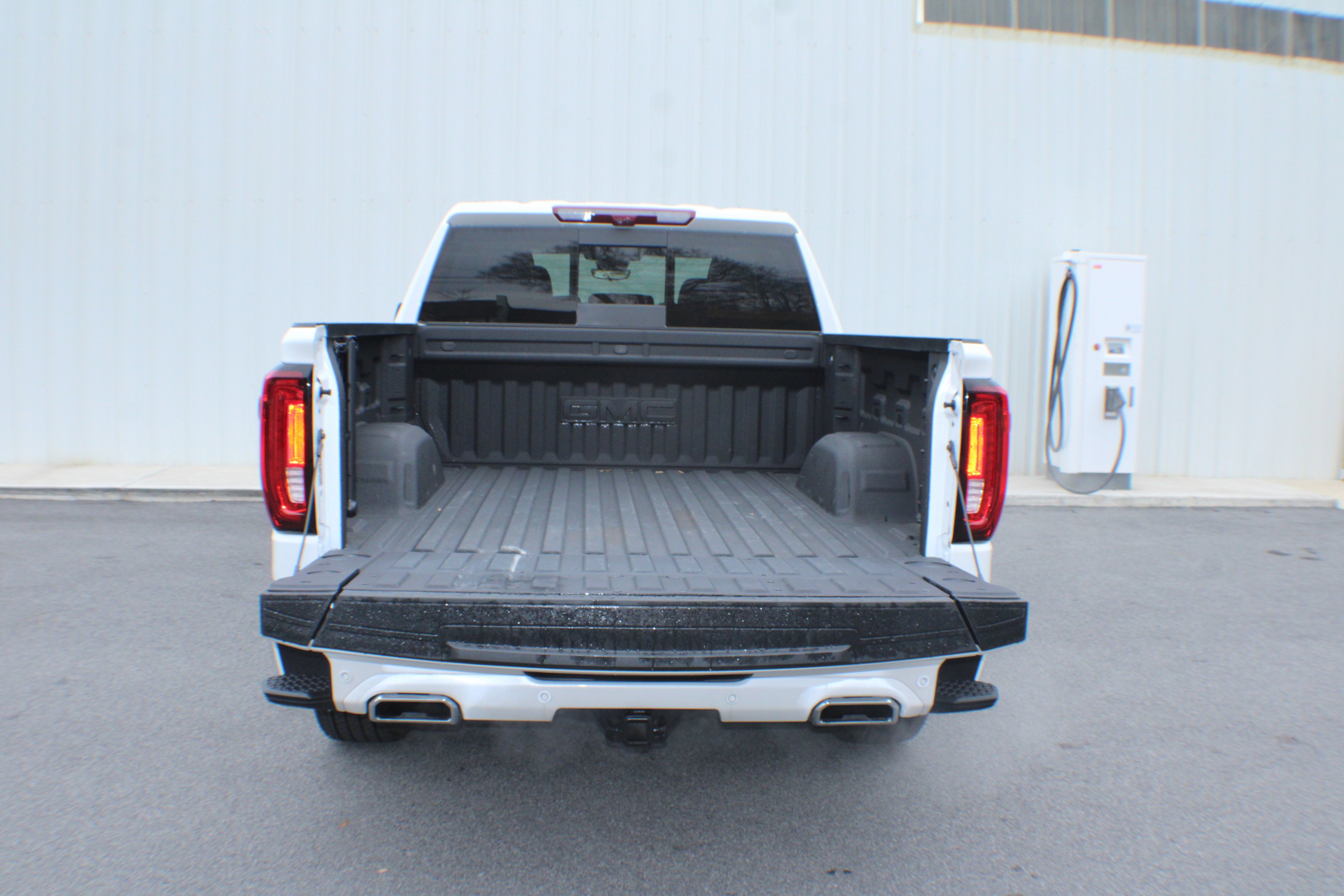 2025 GMC Sierra 1500 Denali Ultimate - Photo 20