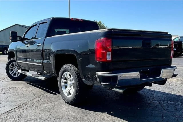 Used 2016 BLACK Chevrolet LTZ image 3