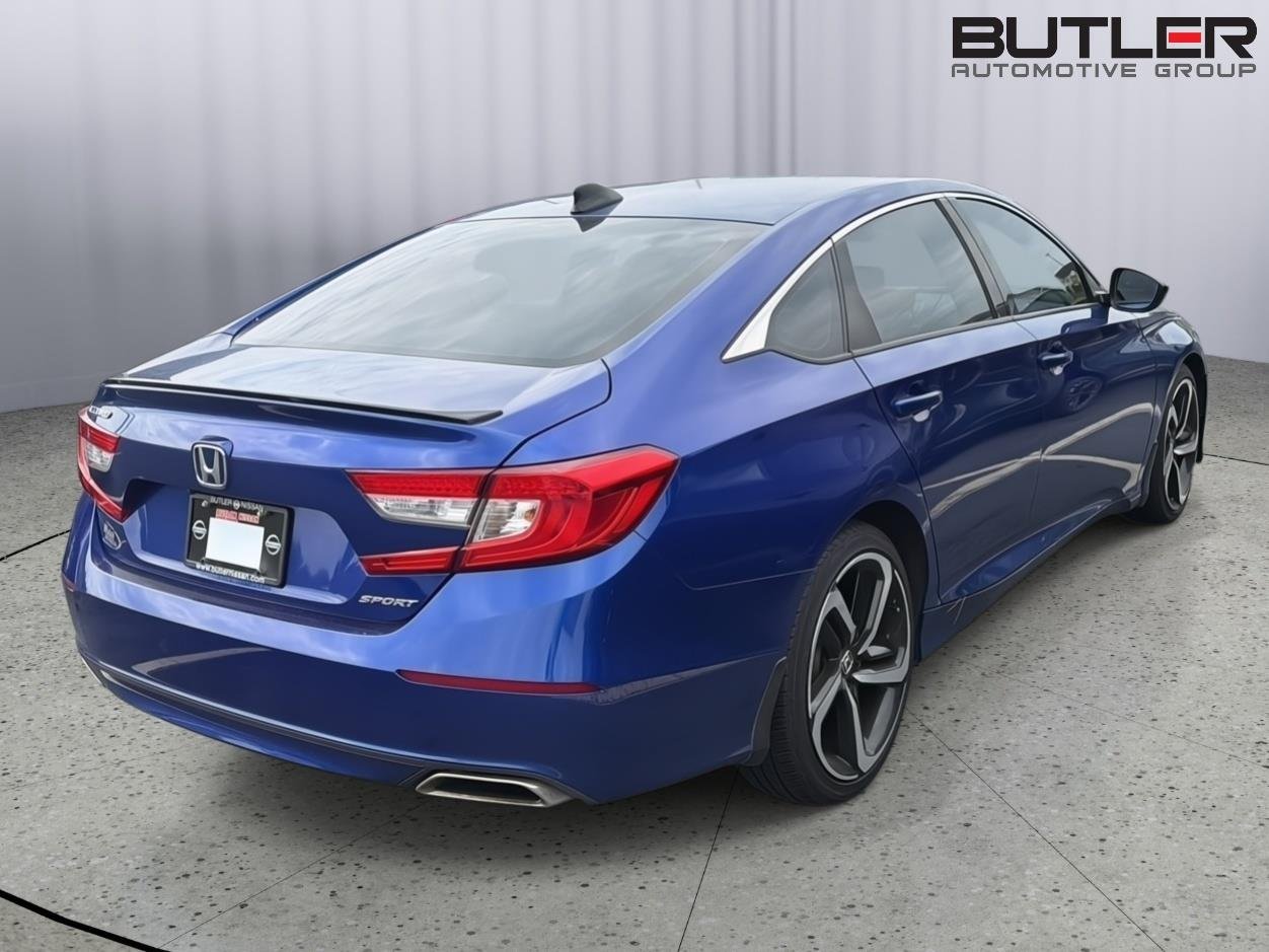 Used 2021 Still Night Pearl Honda Sport image 8