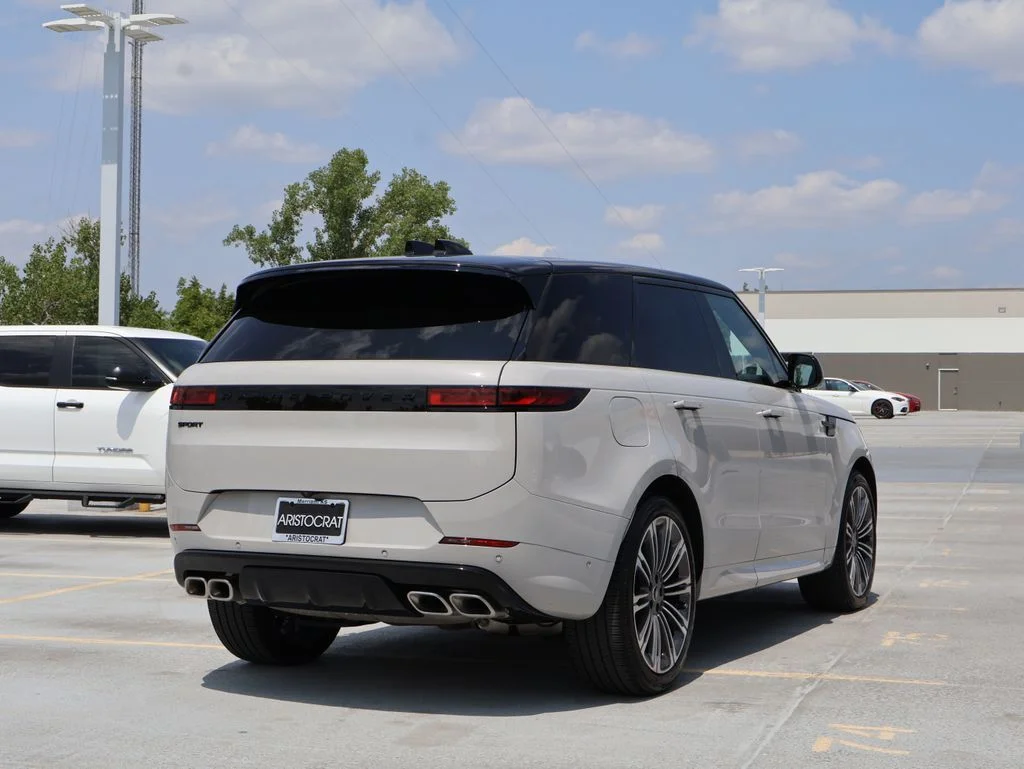 Certified Used 2025 Borasco Gray Metallic Land Rover Dynamic SE image 7