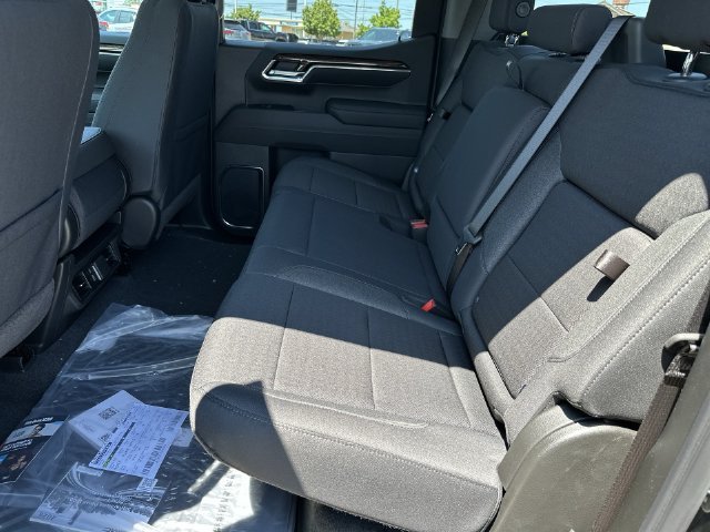 New 2026 Onyx Black GMC Elevation image 34