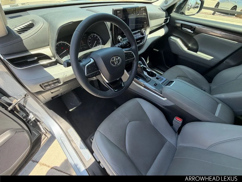 Used 2020 Gray Toyota Limited image 15
