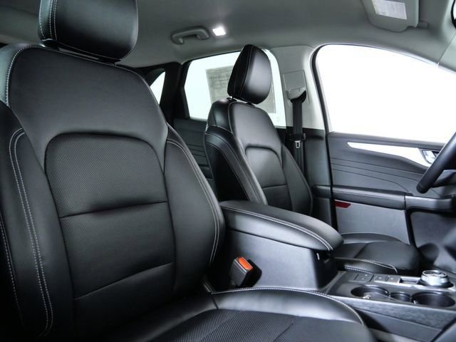 Certified Used 2022 Blue Ford SEL image 13