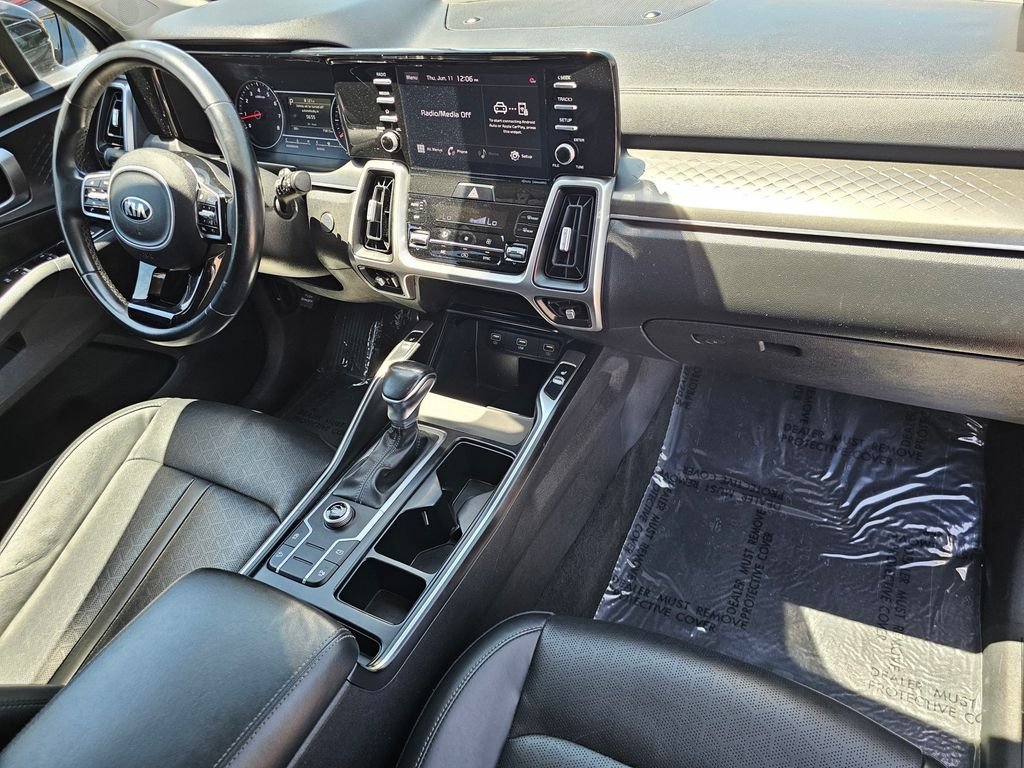 Used 2021 Black Kia S image 10