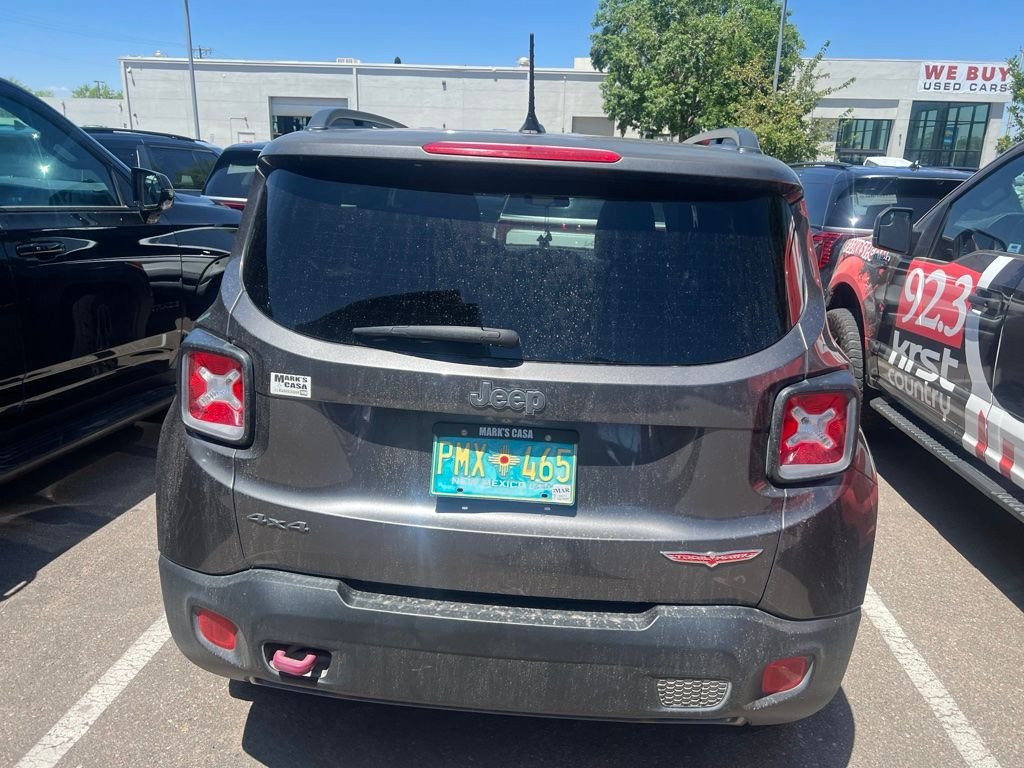 Used 2017 Gray Jeep Trailhawk image 7