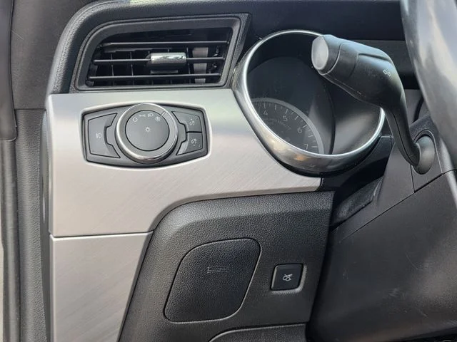 Used 2020 Magnetic Ford GT Premium image 18