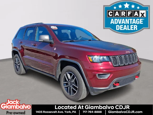Used 2019 Red Jeep Trailhawk image 1