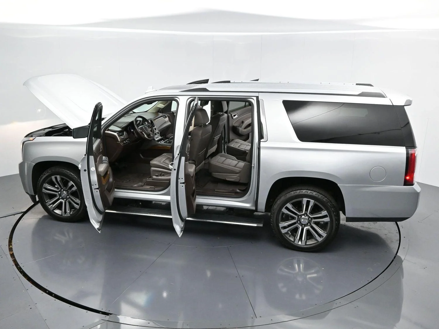 Used 2019 QUICKSILVER METALLIC GMC Denali image 44