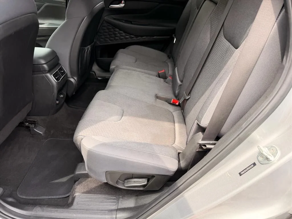 Used 2023 Silver Hyundai SEL image 10