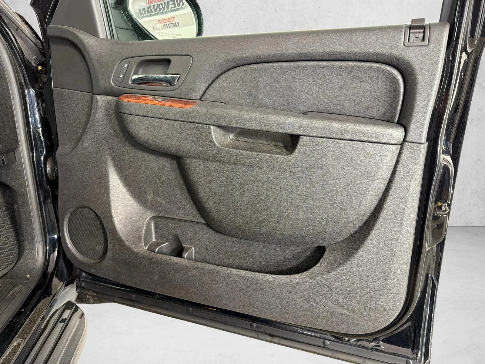 Used 2014 White Chevrolet LT image 15