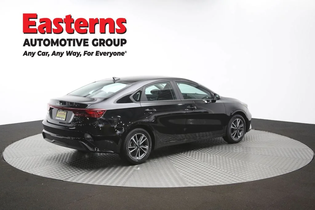 Used 2023 Black Kia LXS image 41