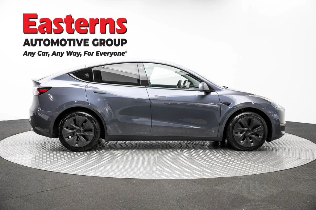 Used 2022 Gray Tesla Long Range image 4