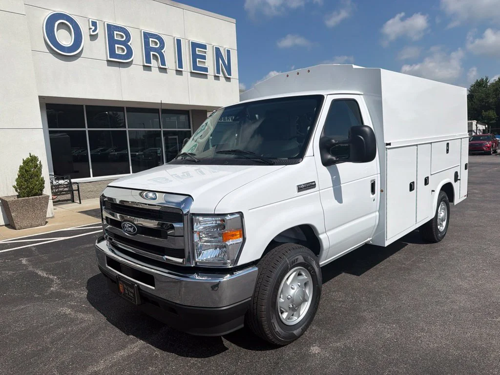 New 2027 Oxford White Ford E-350 SRW image 1