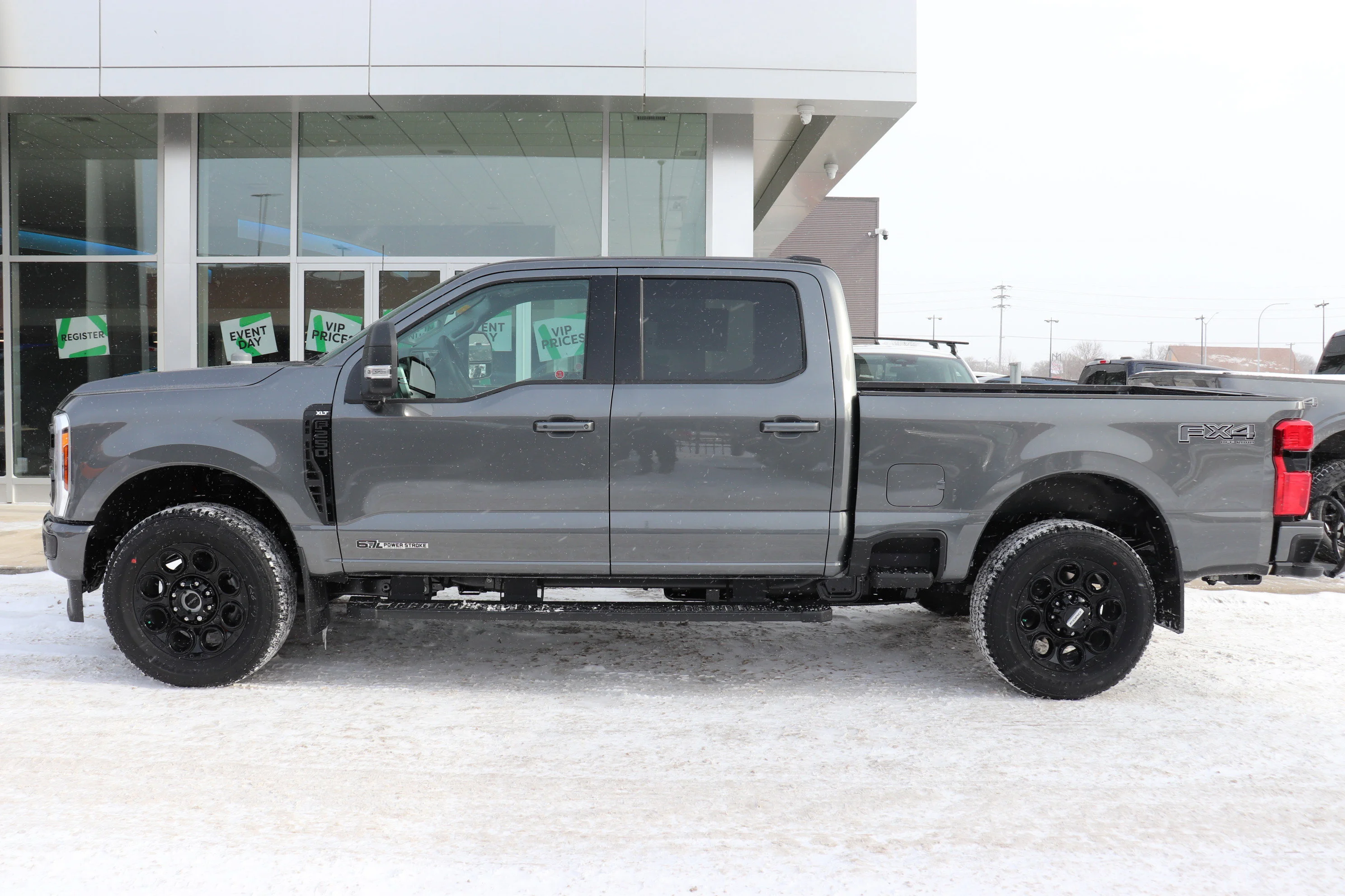 New 2026 Carbonized Grey Metallic Ford XLT image 3