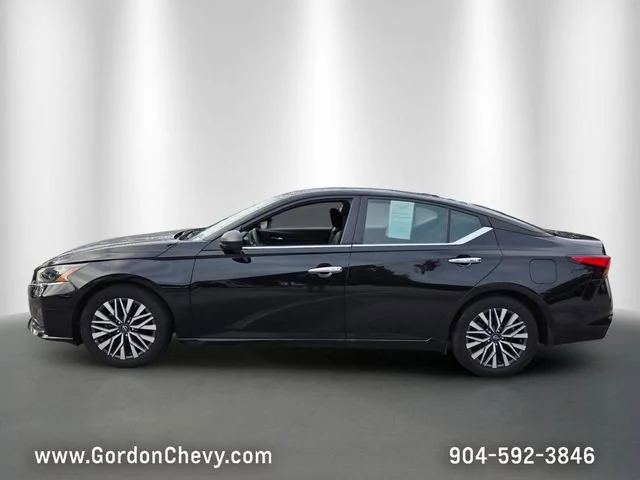 Used 2025 Nissan Altima SV with VIN 1N4BL4DV7SN352145 for sale in Orange Park, FL