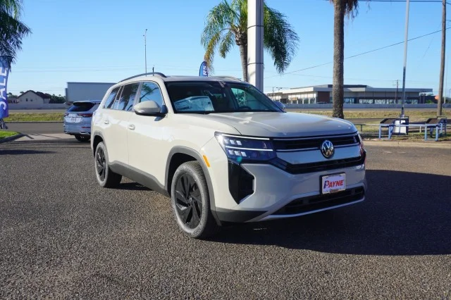 New 2027 Sandstone Volkswagen SE w/Technology image 3