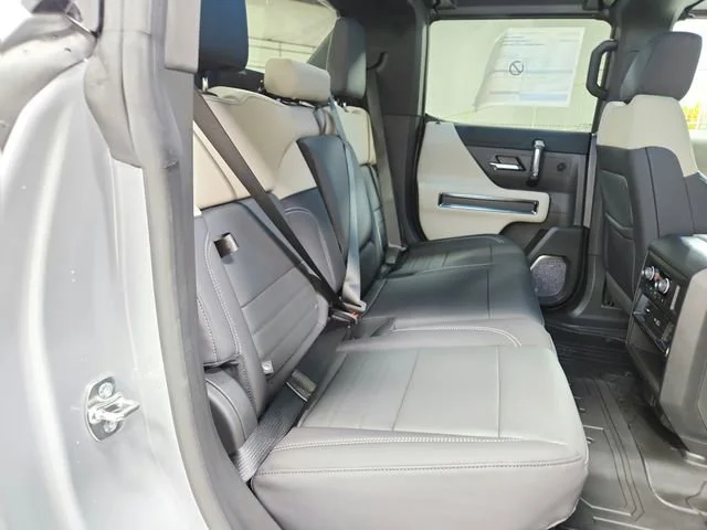 2026 GMC HUMMER EV 2X - Photo 42