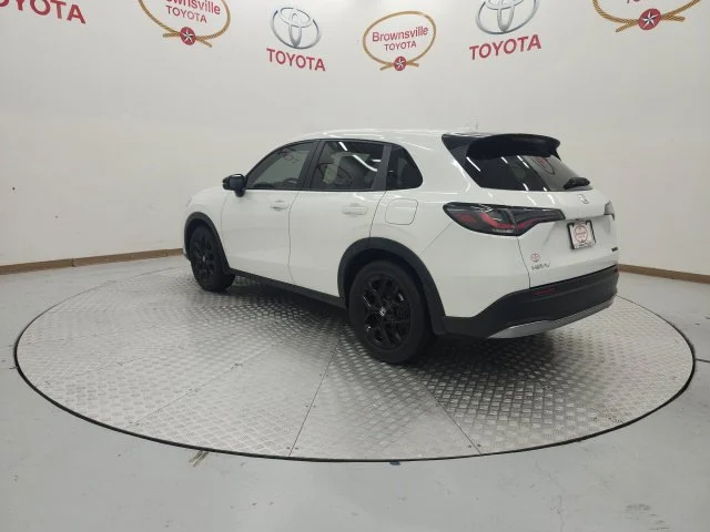 Used 2024  Honda Sport image 6