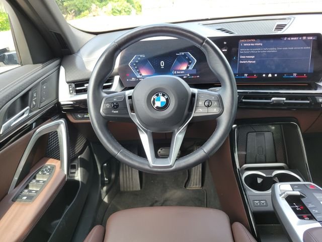 Used 2024 White BMW xDrive28i image 15