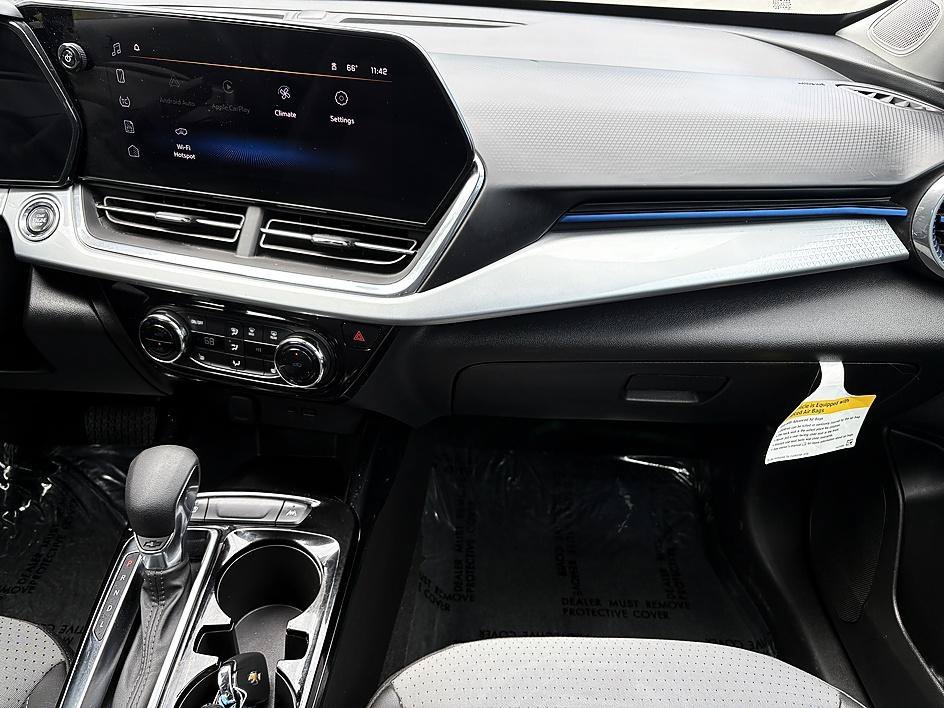 Used 2024 Blue Glow Metallic Chevrolet LT image 14