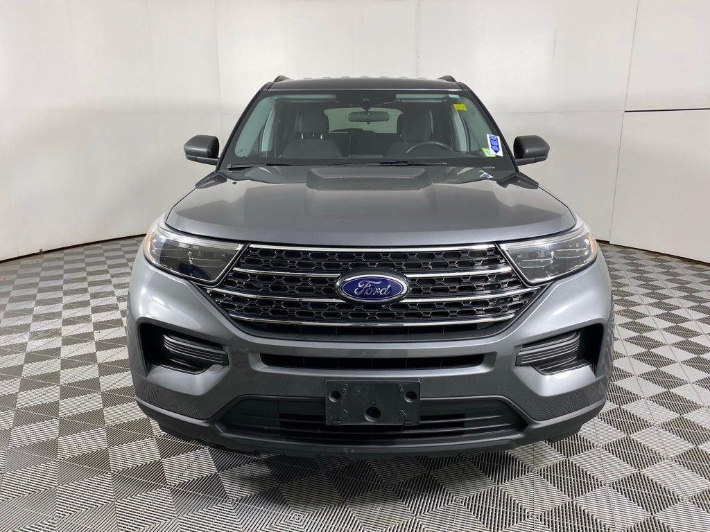 Used 2023 Gray Metallic Ford XLT image 5