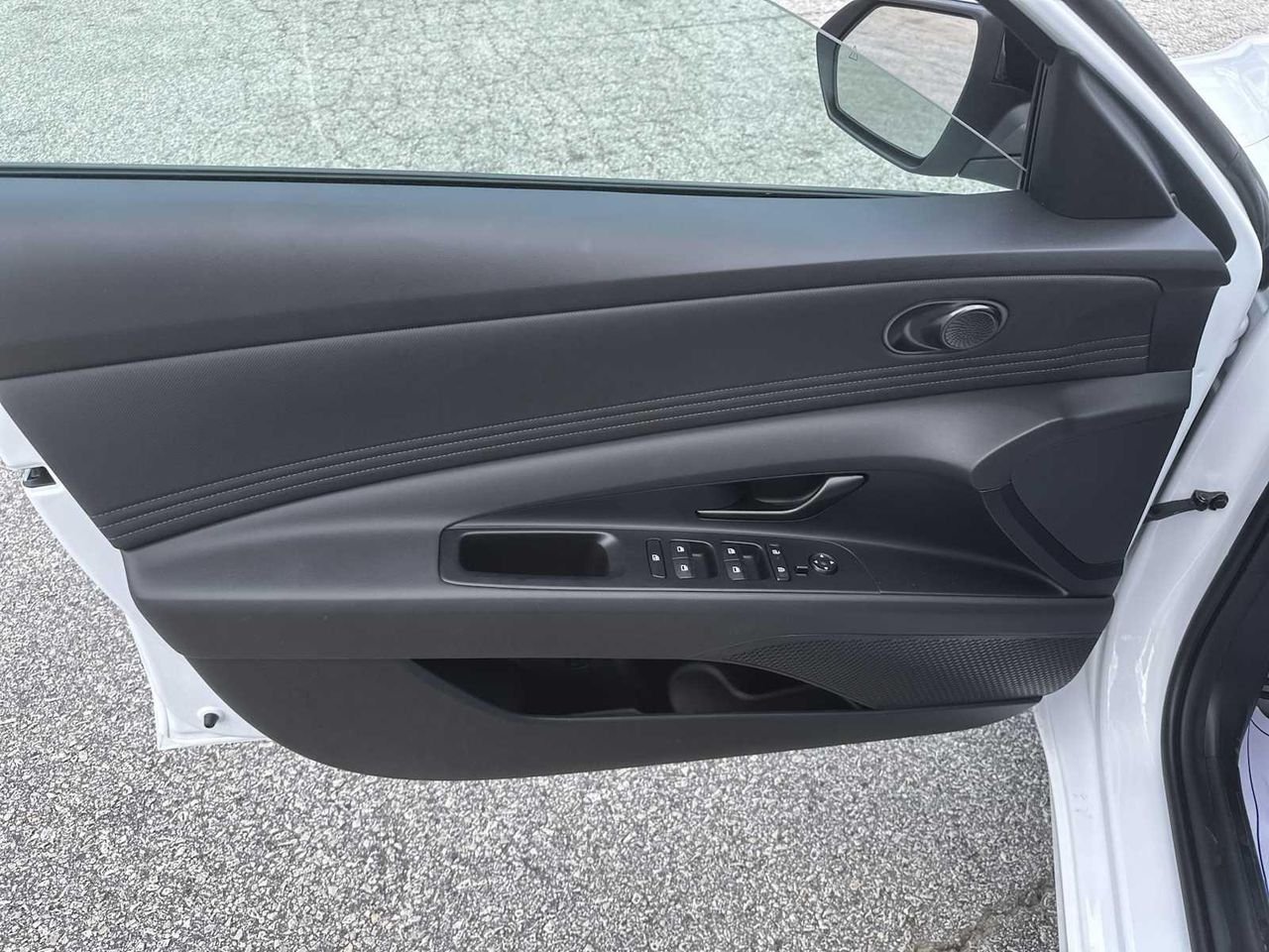 2025 Hyundai Elantra Blue - Photo 41