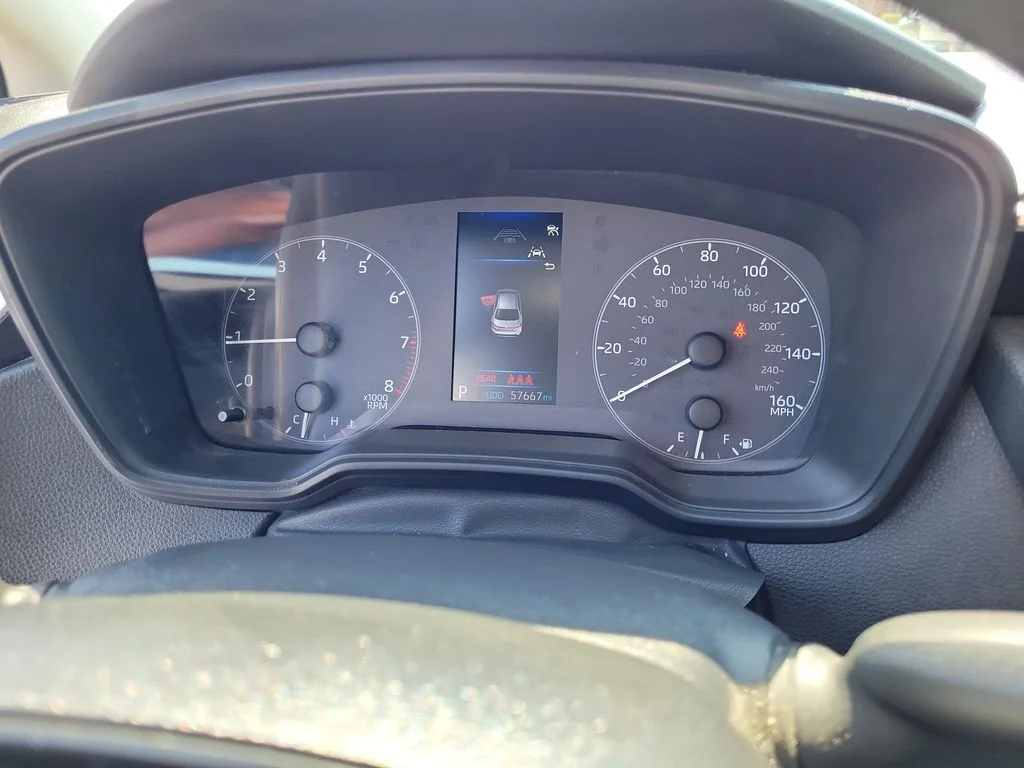 Used 2025 White Toyota LE image 32