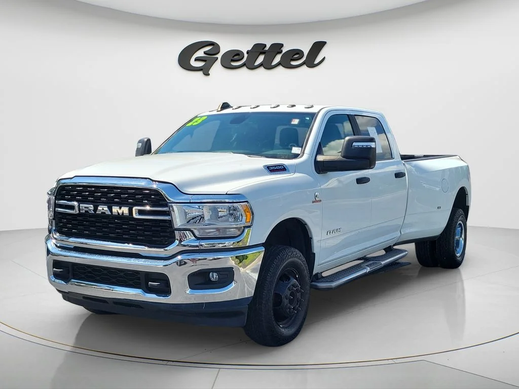 2023 RAM 3500 Big Horn 4X4 Crew Cab LWB's photo