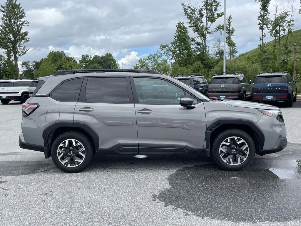2026 Subaru Forester Premium - Photo 27