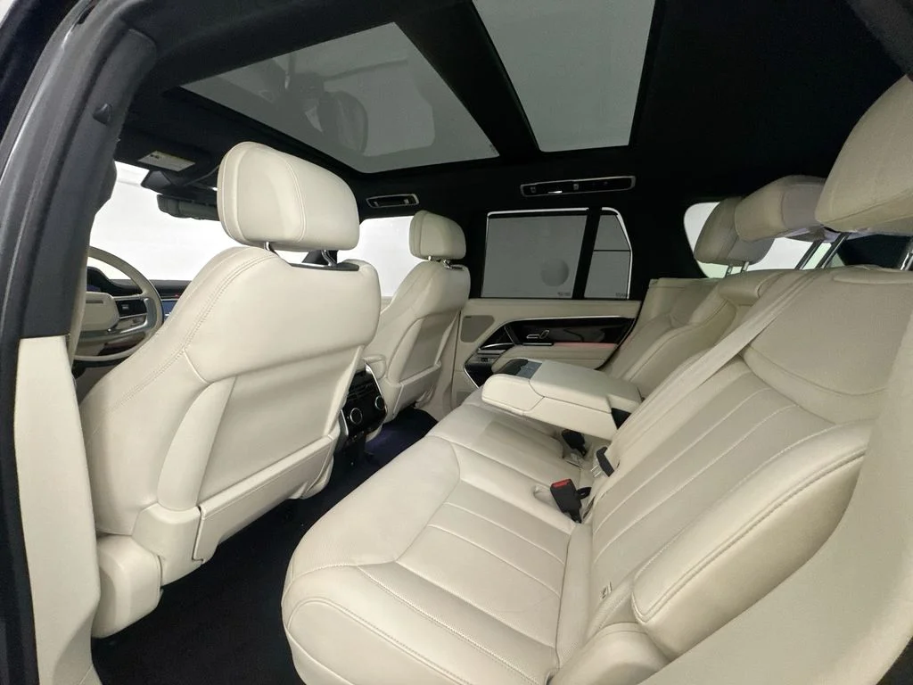 Certified Used 2023 Black Land Rover SE image 24