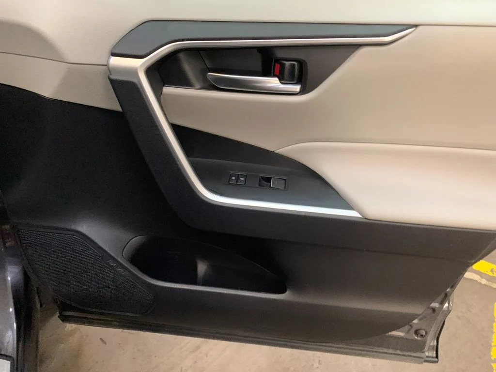 Used 2024 Gray Toyota XLE Premium image 20