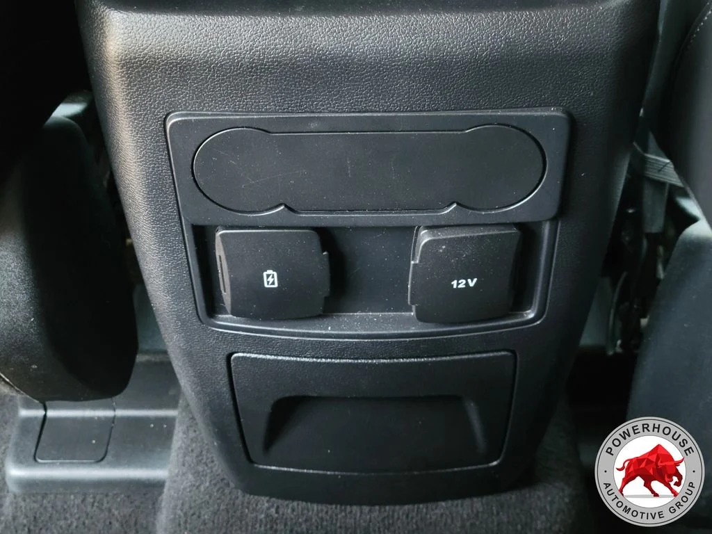Used 2023 Silver Ford XLT image 17