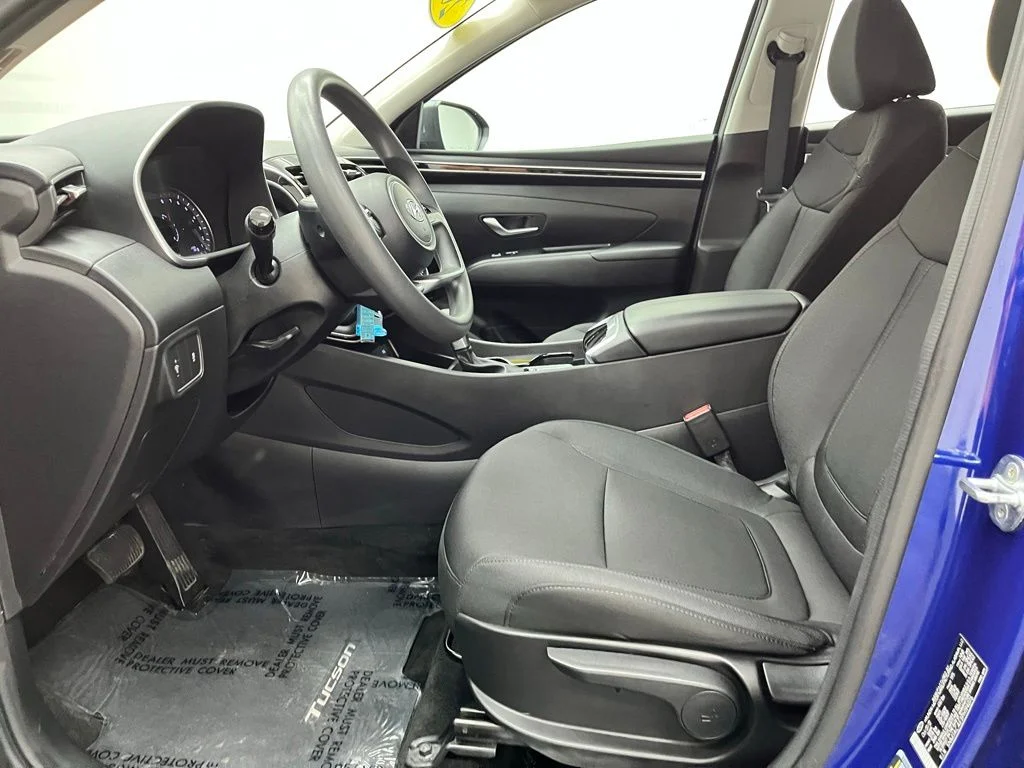 Used 2023 Blue Hyundai SE image 18