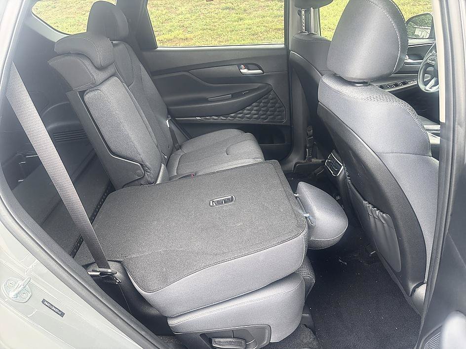 Used 2022 Hampton Gray Hyundai SEL image 20