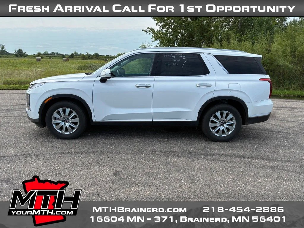 Certified Used 2025 White Hyundai SEL image 5
