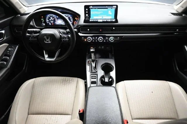 Used 2023 White Honda Touring image 12