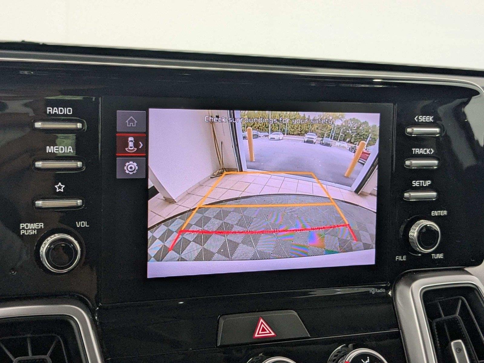 Used 2023 Glacial White Pearl Kia LX image 20